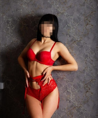 С мной ты погрузишься в мир страсти и наслаждения. Я опытна и умела доставлять удовольствие. Мои услуги включают эротический массаж, классический секс, оральный секс и многое другое. Я открыта для экспериментов и готова исполнить все твои желания. ⭐️Мои фото подтверждают мою красоту и сексуальность, и каждый мой отзыв – лучшая рекомендация. Живу в самом сердце Москвы, где можно погрузиться в атмосферу наслаждения и возбуждения. Жду тебя в своей уютной обителье, чтобы сделать наше свидание незабываемым. Не упусти шанс испытать настоящий удар эмоций в объятиях страсти. 14218, 23 года