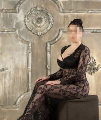 Я знаю, как доставить удовольствие и сделать твои самые сокровенные мечты реальностью.
Мои услуги станут для тебя настоящим открытием: эротический массаж, страстные ласки, ролевые игры - все это я смешаю в одно незабываемое приключение. Я открыта для экспериментов и новых впечатлений, так что расскажи мне о своих фантазиях, а я сделаю все, чтобы они стали яркой реальностью.
Качество и конфиденциальность - мои главные принципы работы. Если ты хочешь окунуться в мир удовольствия и наслаждения, то ты по адресу. Позвони мне, и мы вместе создадим незабываемые моменты. Обещаю, ты не пожалеешь! 😉🔥
У меня есть отличные отзывы и фото, которые подтвердят мою непревзойденную красоту и талант. Давай будем вместе в Москве! 3942, 40 лет